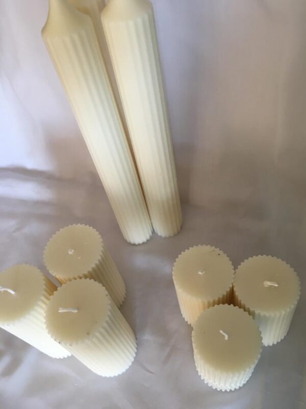 Slim column with mini pillars